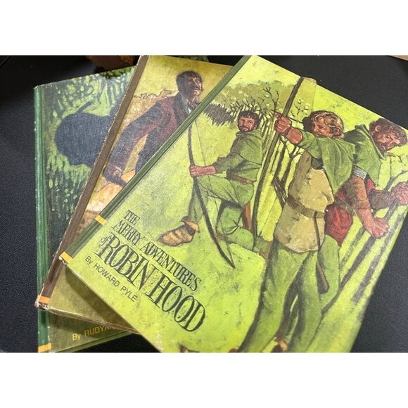 Vintage 3 Book Bundle: The Merry Adventures Of Robin Hood The Time Machine The J - Picture 1 of 12